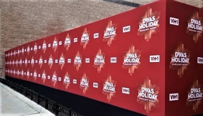 Step and Repeat AV-Drop Modular backdrop for Holiday Divas VH1 event