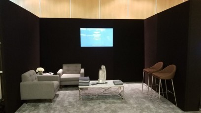 Black AV-Drop Modular backdrop for trade show meetings with monitor mount